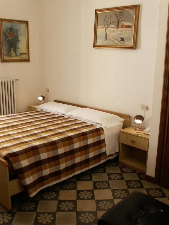 Albergo Corona Salsomaggiore Terme Zimmer foto