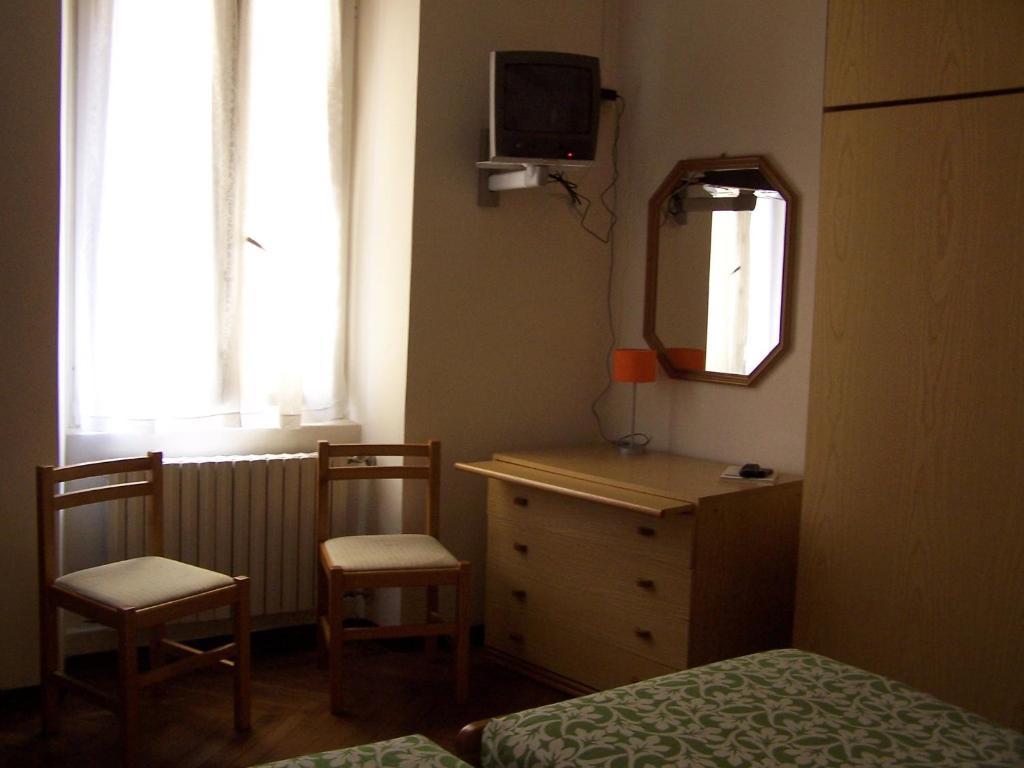 Albergo Corona Salsomaggiore Terme Zimmer foto